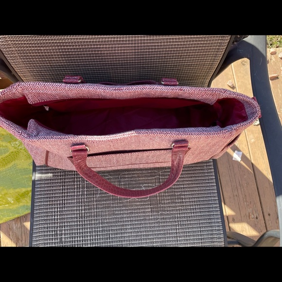 HAND BAG - Picture 2 of 3